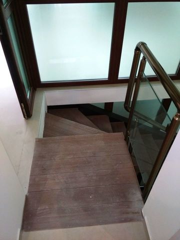 gallery 7